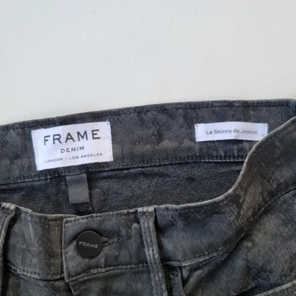 FRAME DENIM Le Skinny De Jeanne Tonal Python Snake Print Jeans - Picture 12 of 14